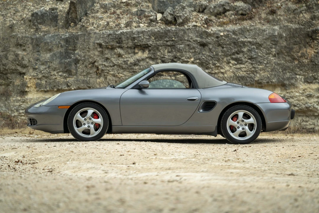 2001 Porsche 986 Boxster S - Image 16 of 31
