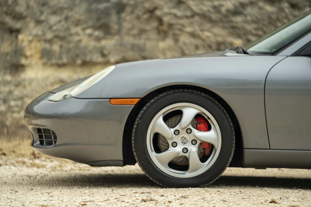 2001 Porsche 986 Boxster S - Image 28 of 31