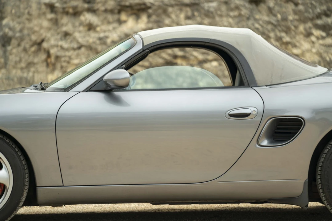 2001 Porsche 986 Boxster S - Image 29 of 31