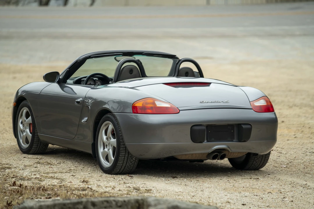 2001 Porsche 986 Boxster S - Image 15 of 31