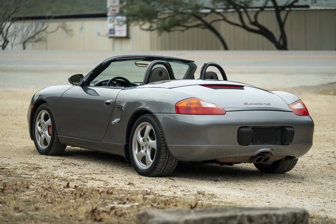 2001 Porsche 986 Boxster S - Image 14 of 31