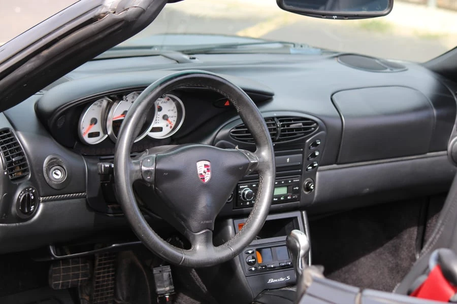 2001 Porsche 986 Boxster S - Image 13 of 19