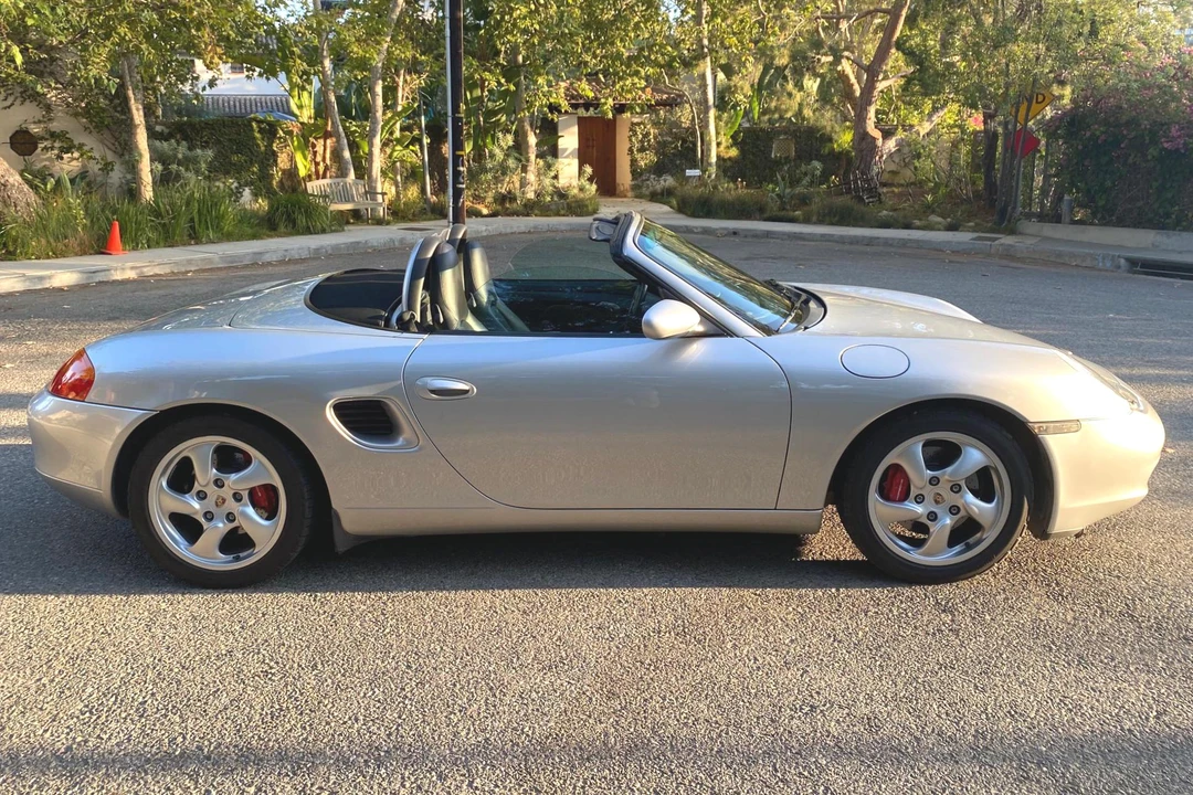 2001 Porsche 986 Boxster S - Image 14 of 31