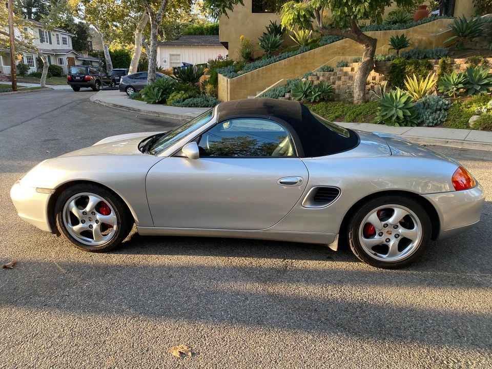 2001 Porsche 986 Boxster S - Image 18 of 31