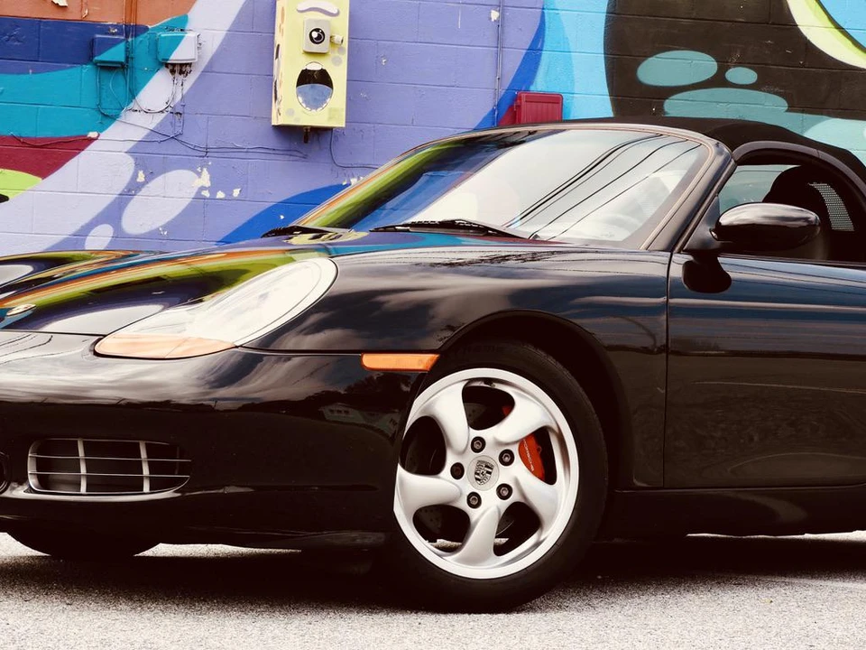 2001 Porsche 986 Boxster S - Image 18 of 30