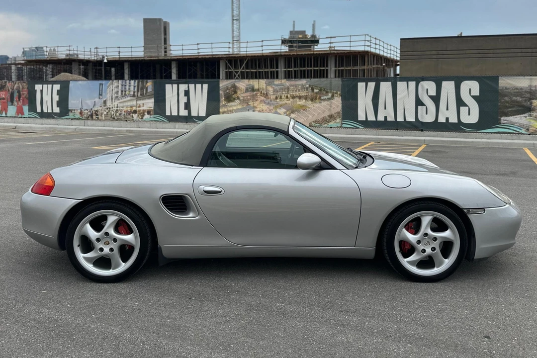 2001 Porsche 986 Boxster S - Image 3 of 31