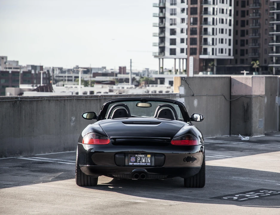 2001 Porsche 986 Boxster S - Image 15 of 31