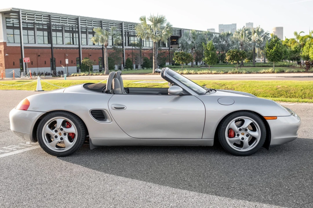 2001 Porsche 986 Boxster S - Image 8 of 31