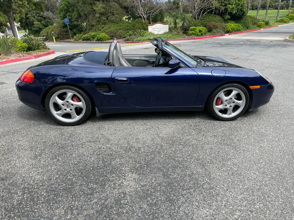 2001 Porsche 986 Boxster S - Image 17 of 31