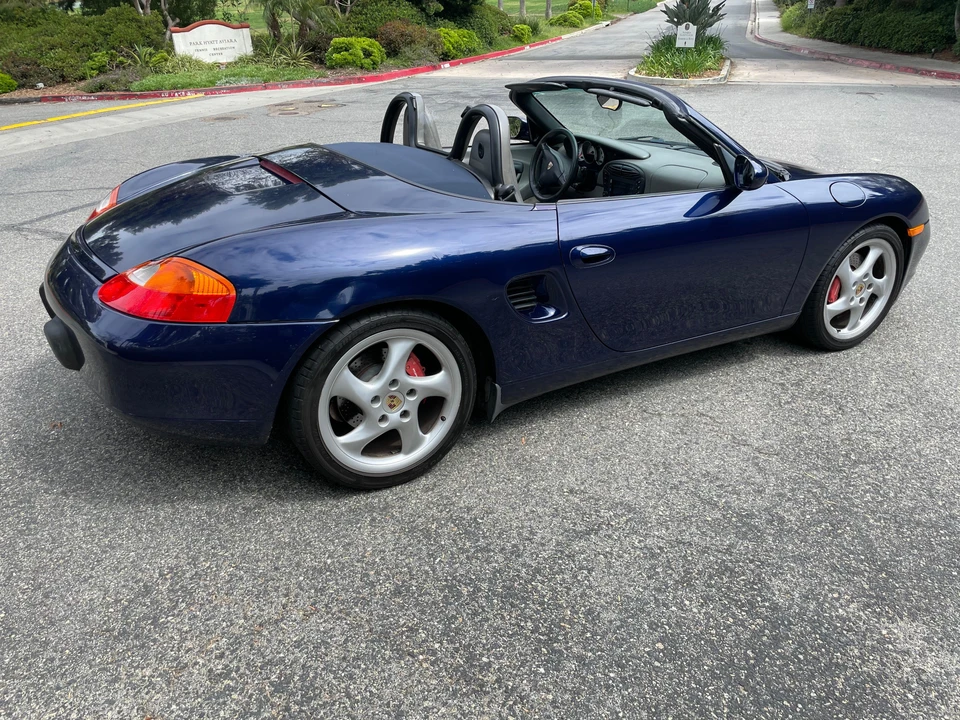 2001 Porsche 986 Boxster S - Image 16 of 31