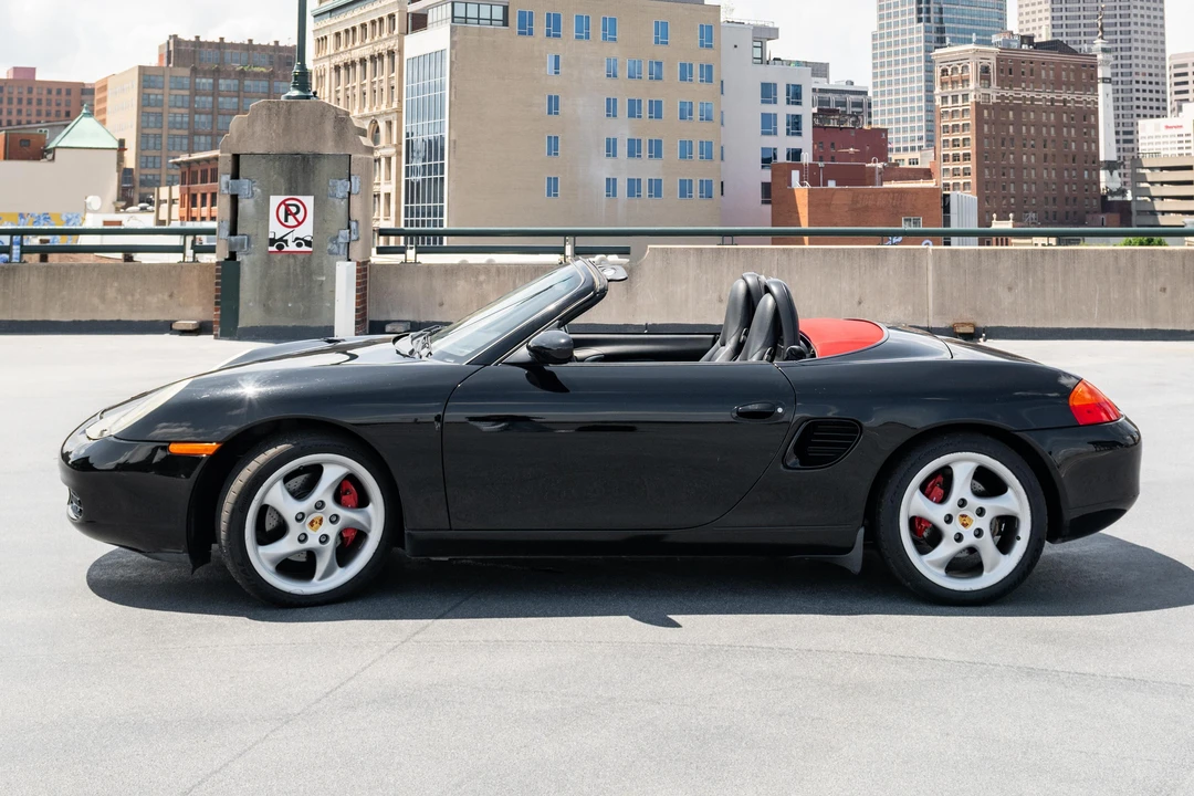 2001 Porsche 986 Boxster S - Image 8 of 31