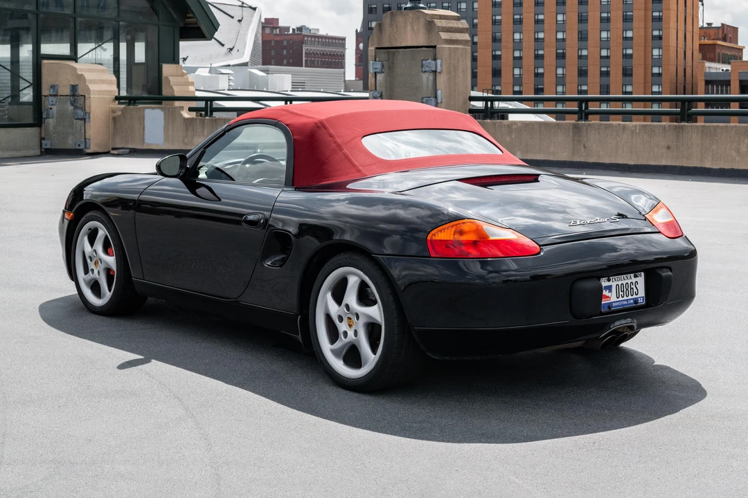 2001 Porsche 986 Boxster S - Image 11 of 31