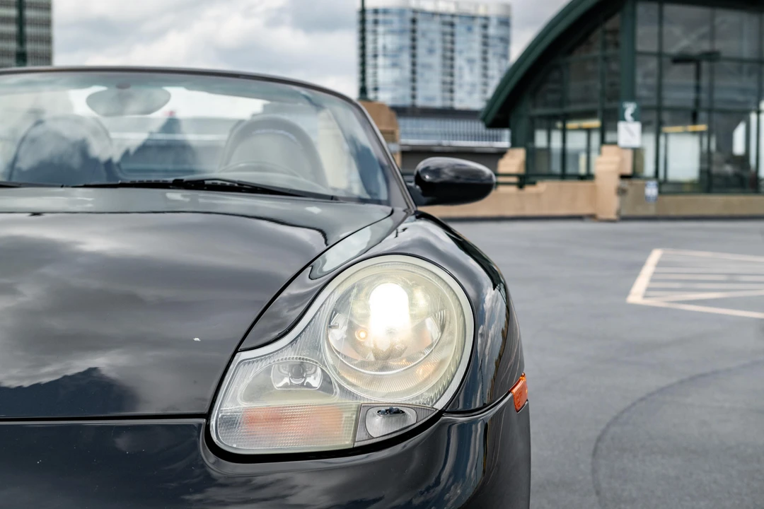 2001 Porsche 986 Boxster S - Image 19 of 31