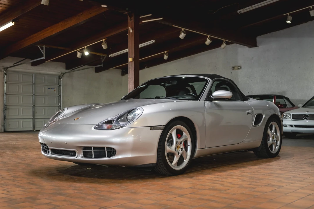 2001 Porsche 986 Boxster S - Image 2 of 31