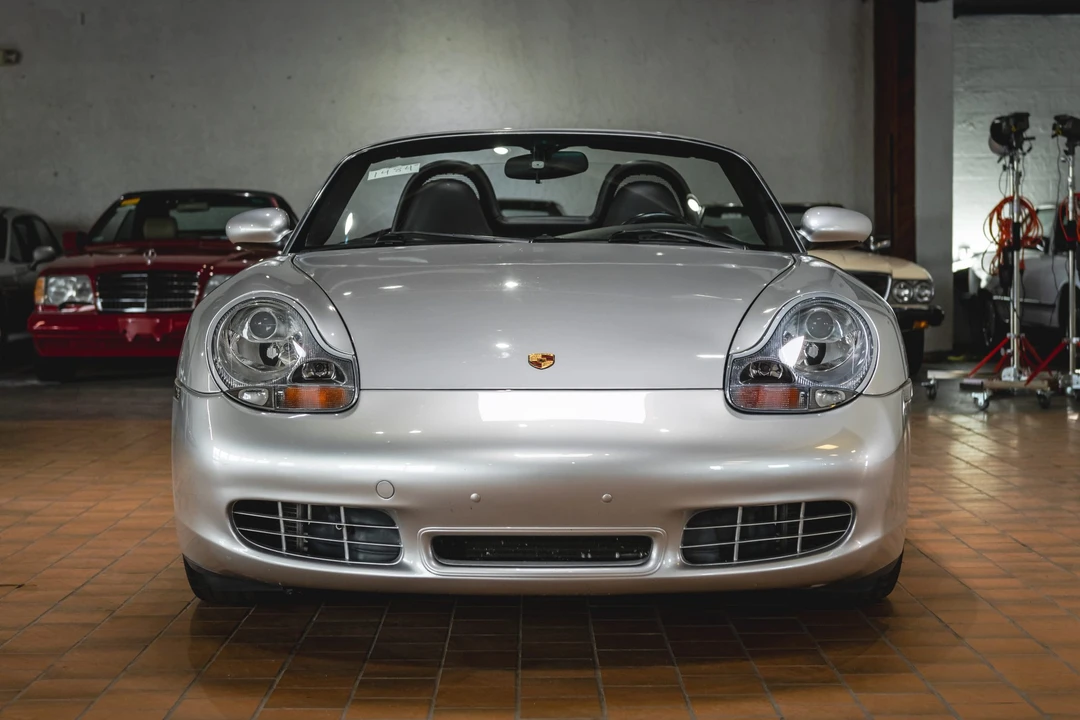2001 Porsche 986 Boxster S - Image 13 of 31
