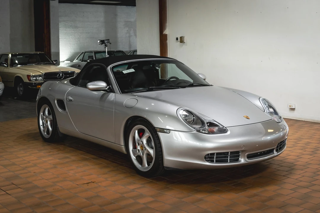 2001 Porsche 986 Boxster S - Image 12 of 31