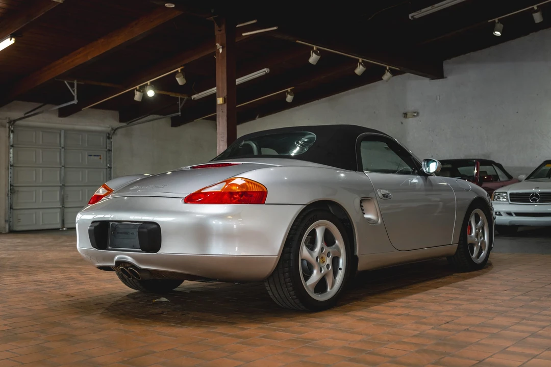 2001 Porsche 986 Boxster S - Image 8 of 31
