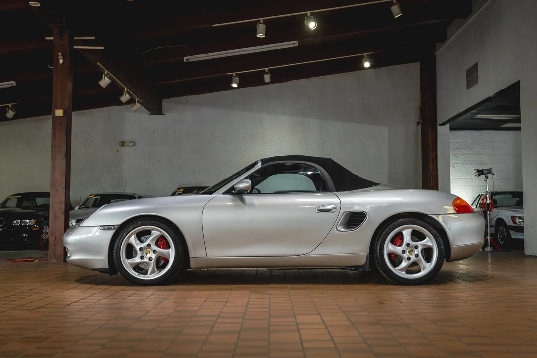 2001 Porsche 986 Boxster S - Image 4 of 31