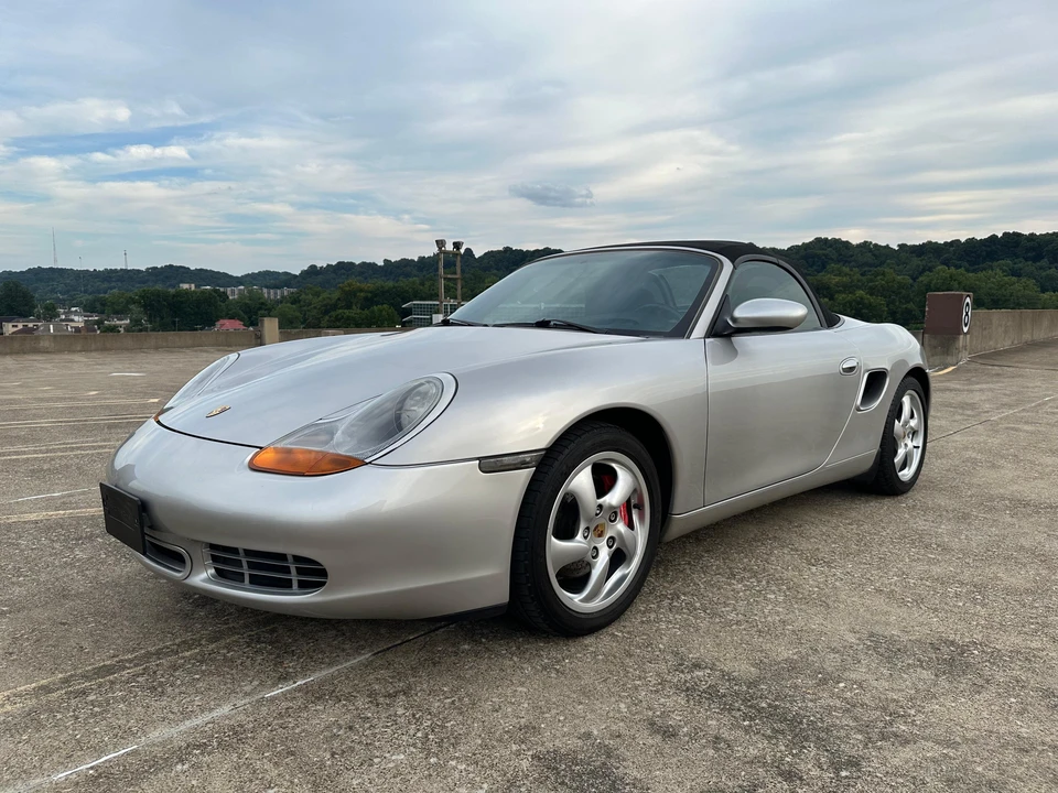 2001 Porsche 986 Boxster - Image 17 of 31