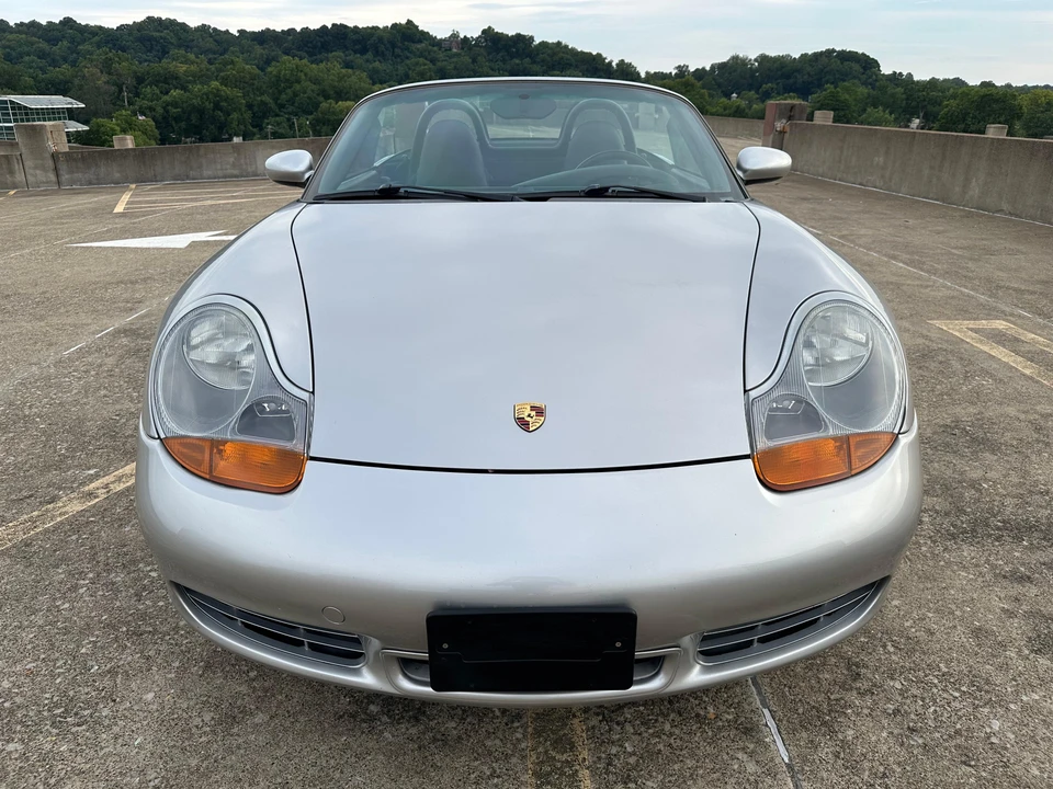 2001 Porsche 986 Boxster - Image 6 of 31