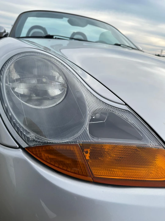 2001 Porsche 986 Boxster - Image 25 of 31