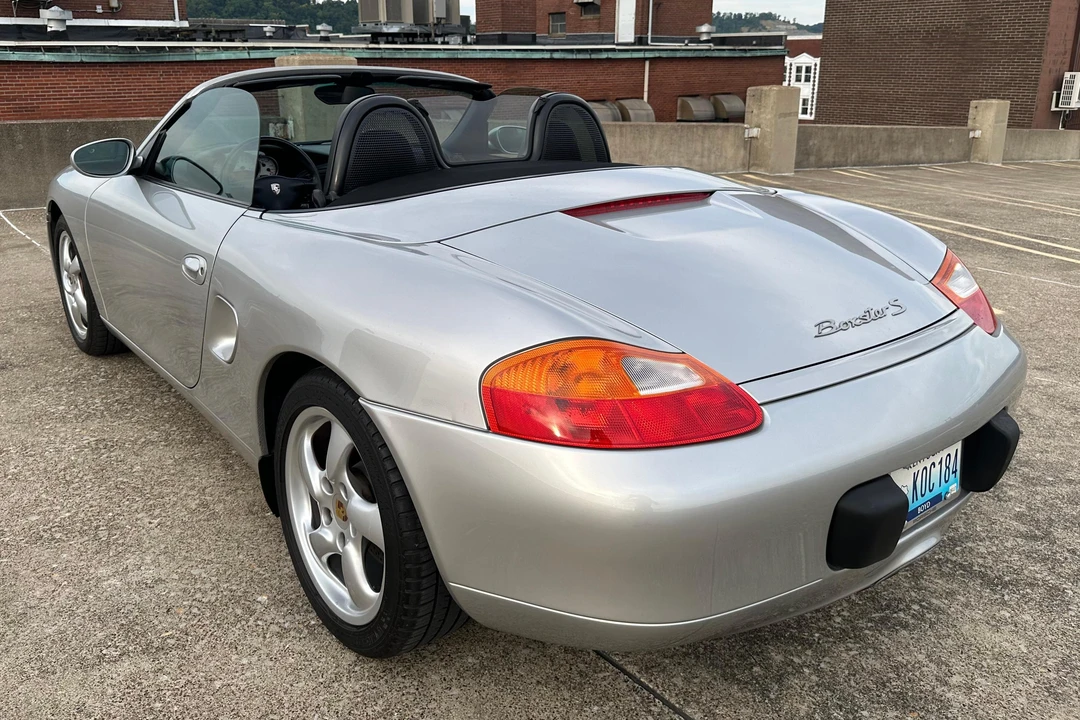 2001 Porsche 986 Boxster - Image 4 of 31