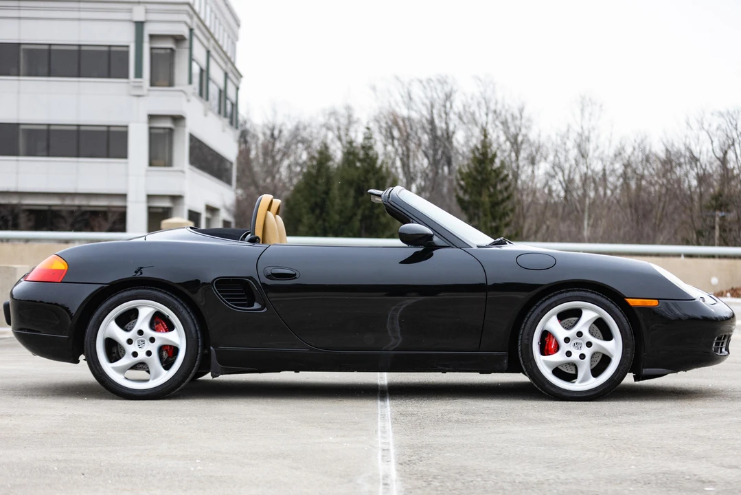2001 Porsche 986 Boxster S - Image 16 of 31