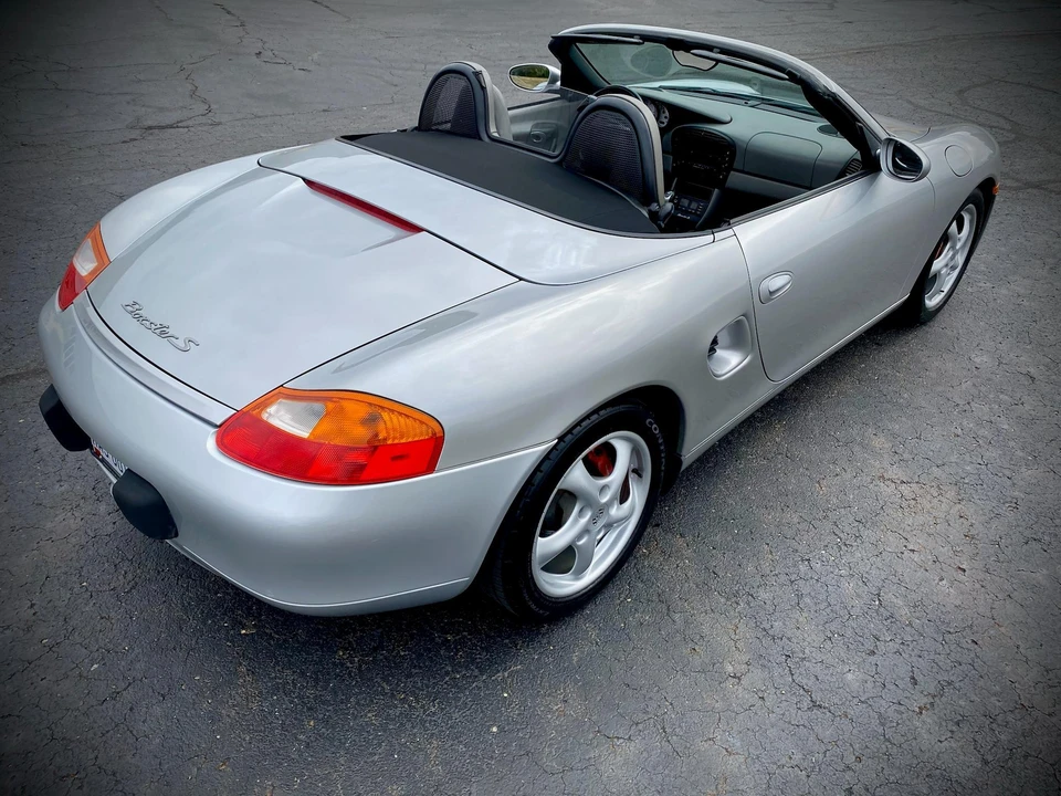 2001 Porsche 986 Boxster S - Image 13 of 31