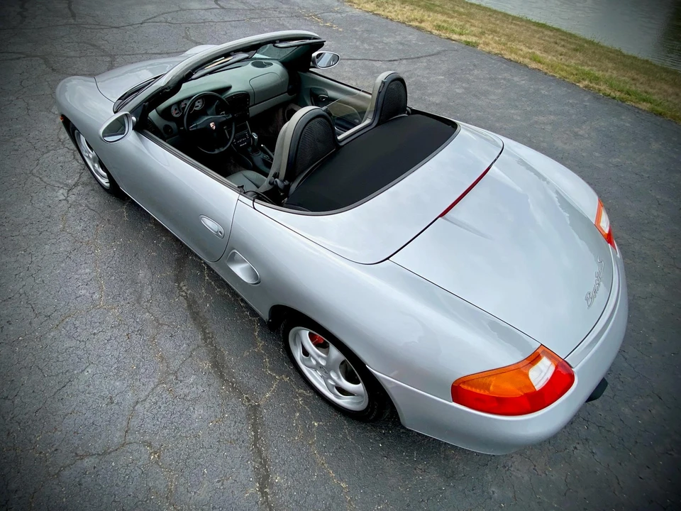 2001 Porsche 986 Boxster S - Image 11 of 31
