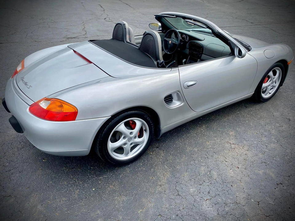 2001 Porsche 986 Boxster S - Image 14 of 31
