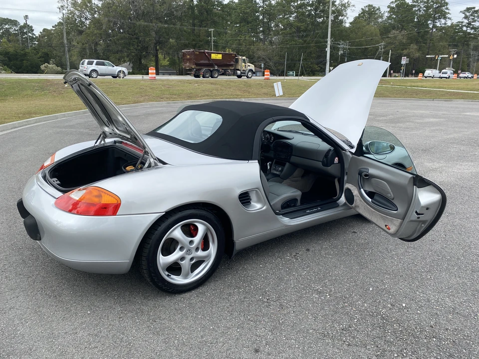 2001 Porsche 986 Boxster S - Image 15 of 31