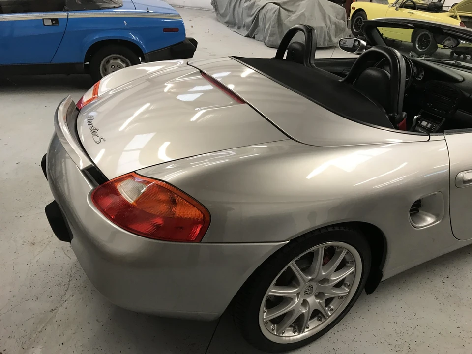2001 Porsche 986 Boxster S - Image 17 of 31