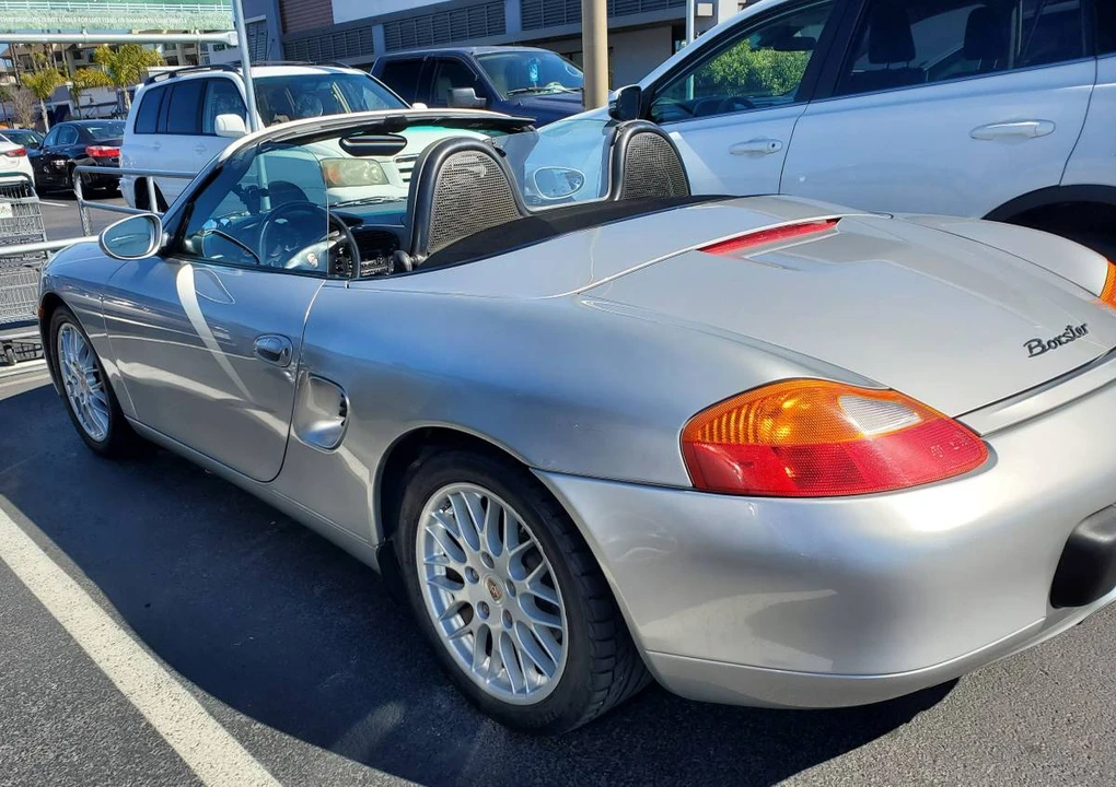 2001 Porsche 986 Boxster - Image 5 of 12