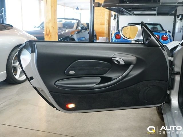 2001 Porsche 986 Boxster - Image 12 of 22