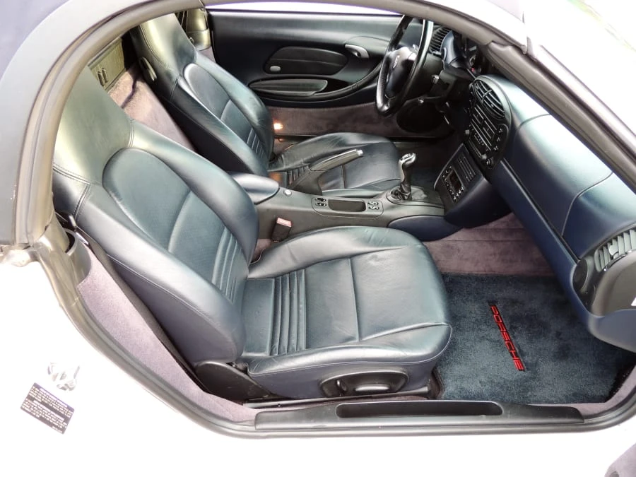 2001 Porsche 986 Boxster - Image 5 of 12