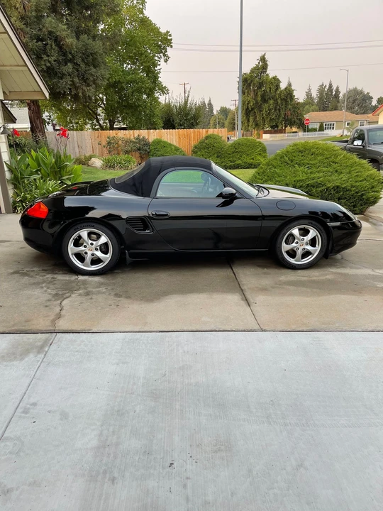 2001 Porsche 986 Boxster - Image 13 of 29