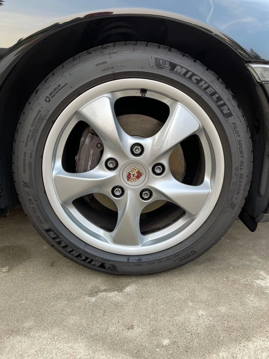 2001 Porsche 986 Boxster - Image 24 of 29