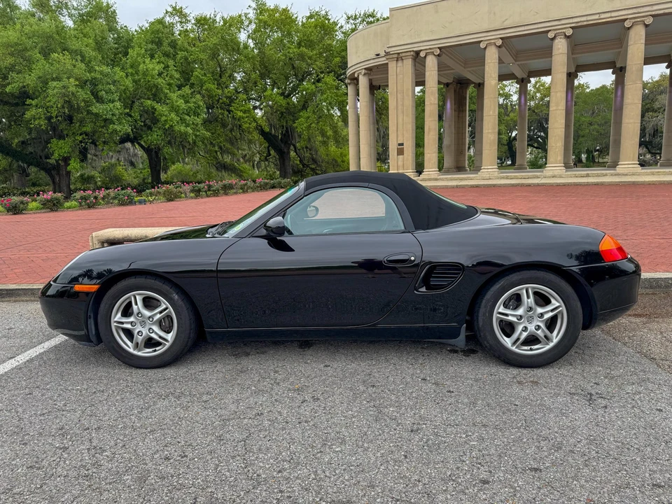 2001 Porsche 986 Boxster - Image 9 of 31