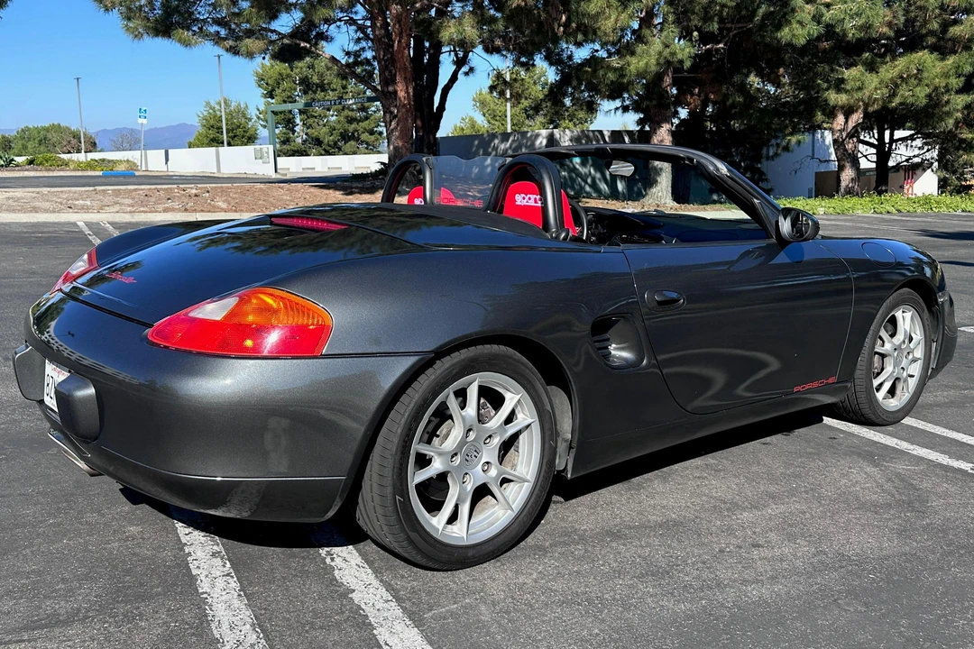 2001 Porsche 986 Boxster - Image 4 of 31