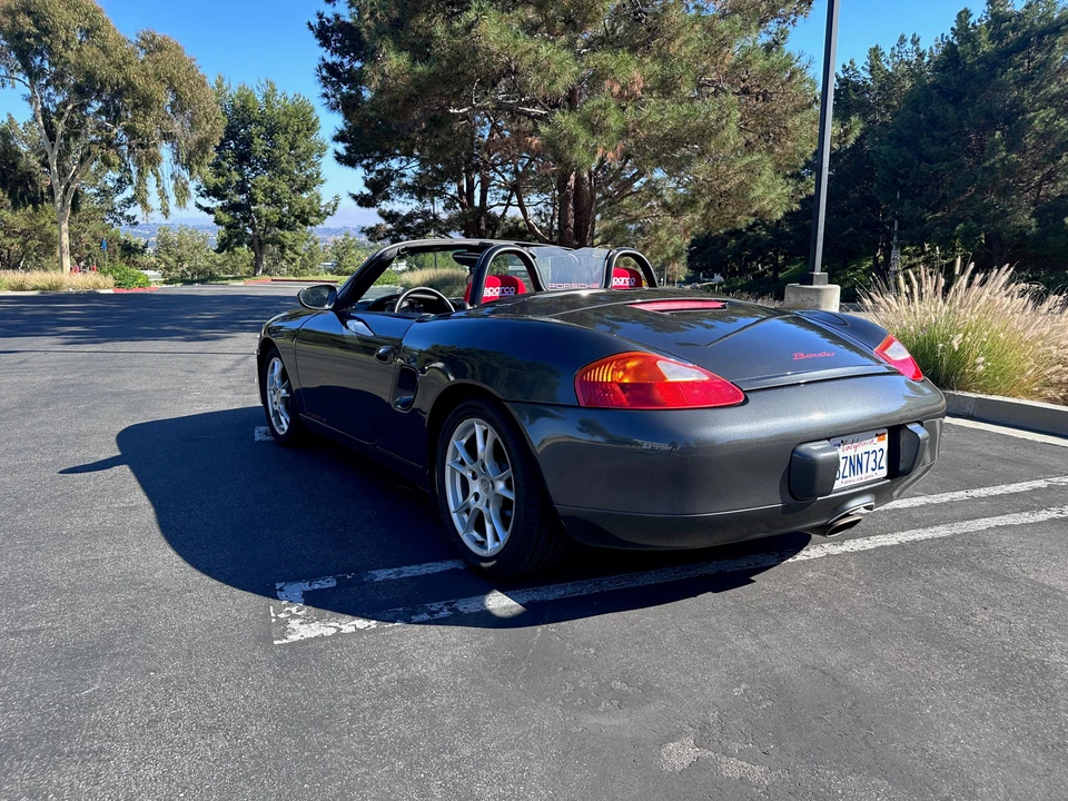 2001 Porsche 986 Boxster - Image 11 of 31