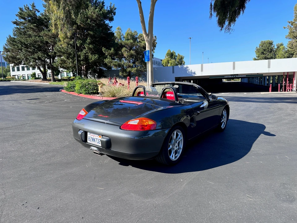 2001 Porsche 986 Boxster - Image 17 of 31