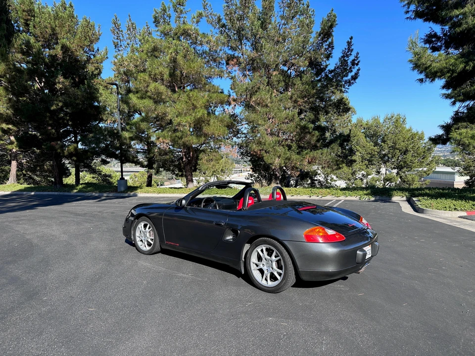 2001 Porsche 986 Boxster - Image 10 of 31