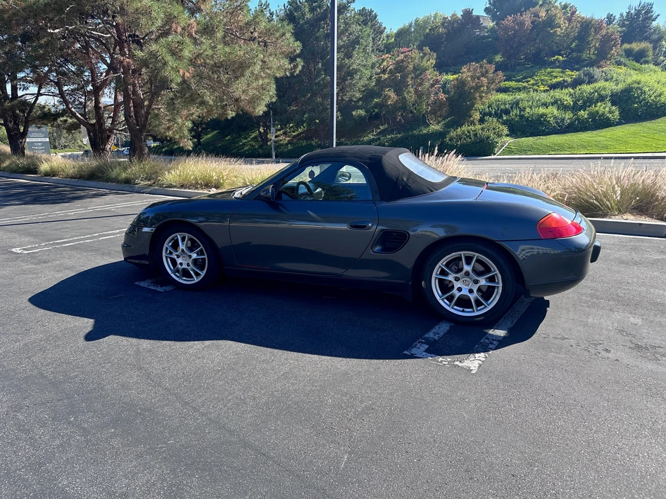2001 Porsche 986 Boxster - Image 29 of 31