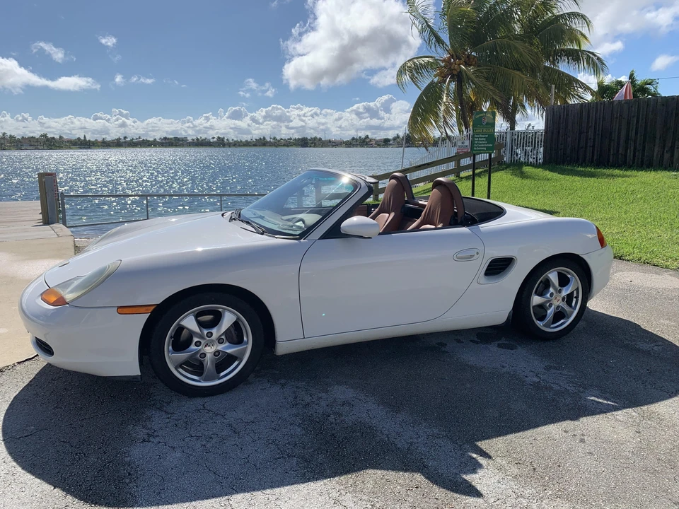 2001 Porsche 986 Boxster - Image 14 of 31