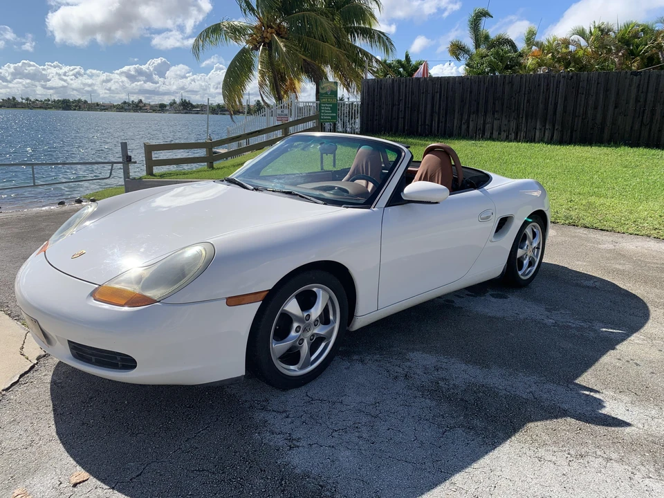 2001 Porsche 986 Boxster - Image 8 of 31