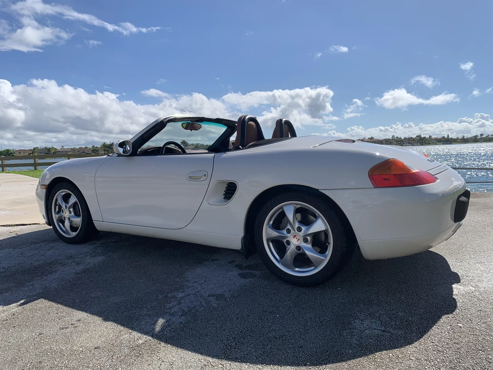 2001 Porsche 986 Boxster - Image 20 of 31