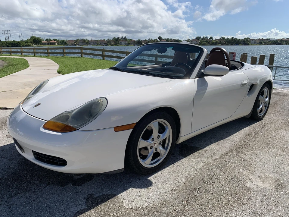 2001 Porsche 986 Boxster - Image 7 of 31