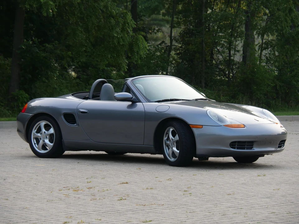 2001 Porsche 986 Boxster - Image 24 of 31