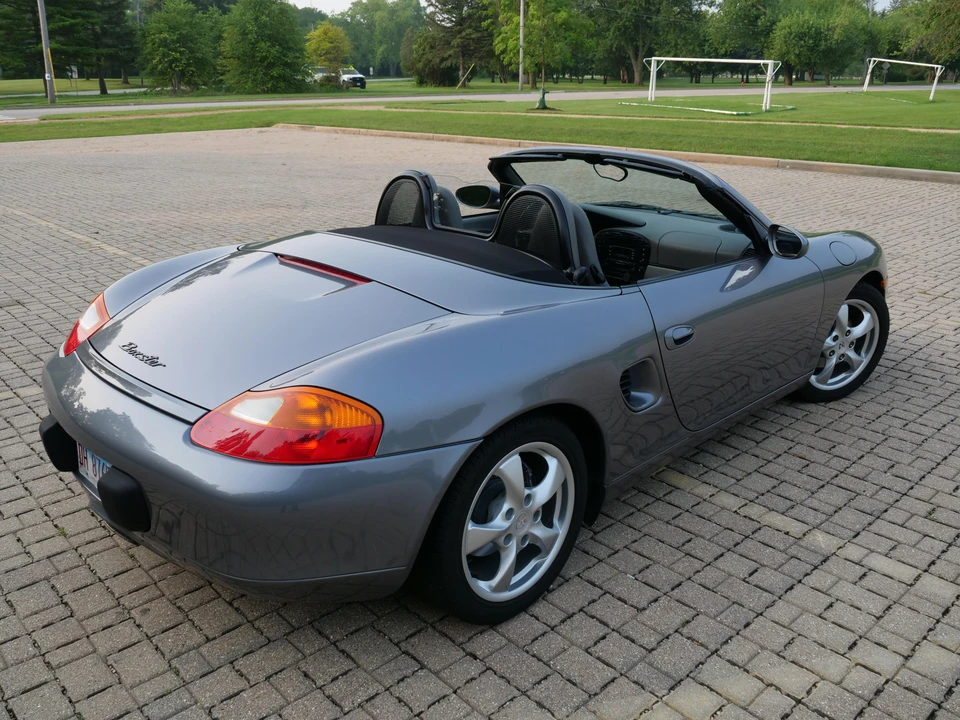 2001 Porsche 986 Boxster - Image 19 of 31