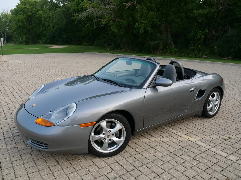 2001 Porsche 986 Boxster - Image 11 of 31